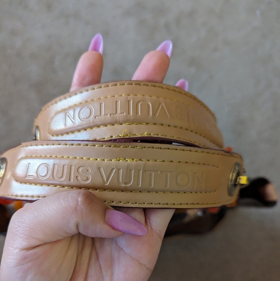 Louis Vuitton Clear Monogram Ambrea Cabas Chain bag - Picture 5 of 10